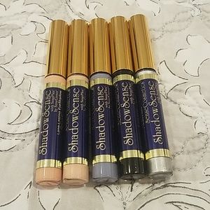 ShadowSence long lasting eyeshadow